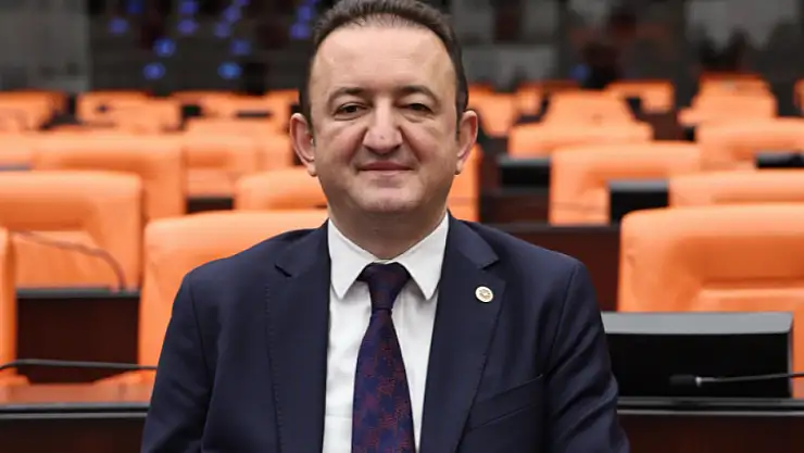 Vekil Bektaş, süt üreticilerinin sorunlarına değindi: 'Türkiye genelinde süt üretimi yaklaşık yüzde 10 düştü'