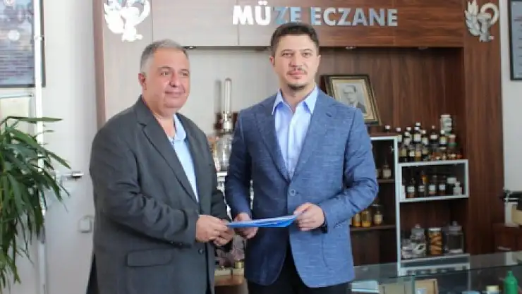 Vekil Özboyacı, eczacıların sorunlarını dinledi!