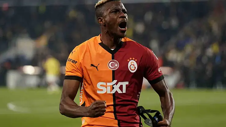 Victor Osimhen derbide yıldızlaştı