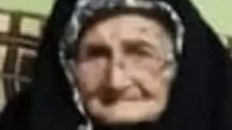 Yaşlı kadın yanarak can verdi!
