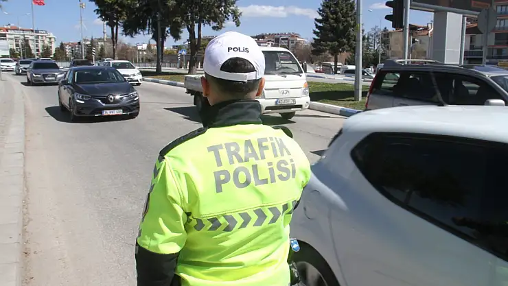 Yeni Konya-Antalya Karayolunda bayram trafiği yoğunlaştı