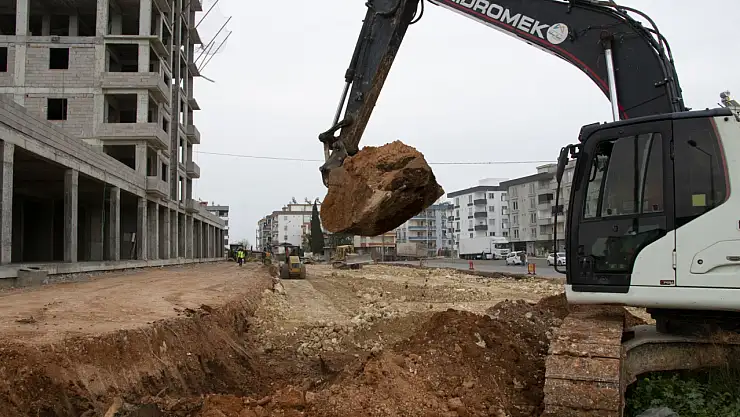 Yeni yollar açılmaya devam ediyor