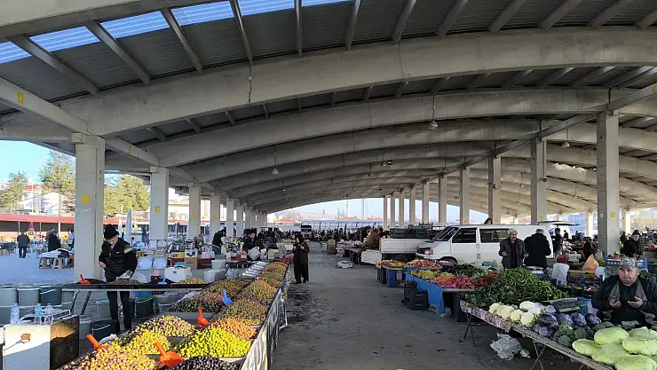 Yılların geleneği yaşatılıyor: Dua olmadan açılmıyor!