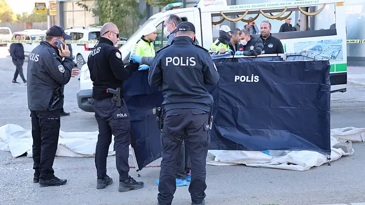 Yolu geçmeye çalışırken beton pompa aracı çarptı