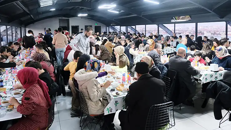 Yöntem eğitim kurumlarından iftar
