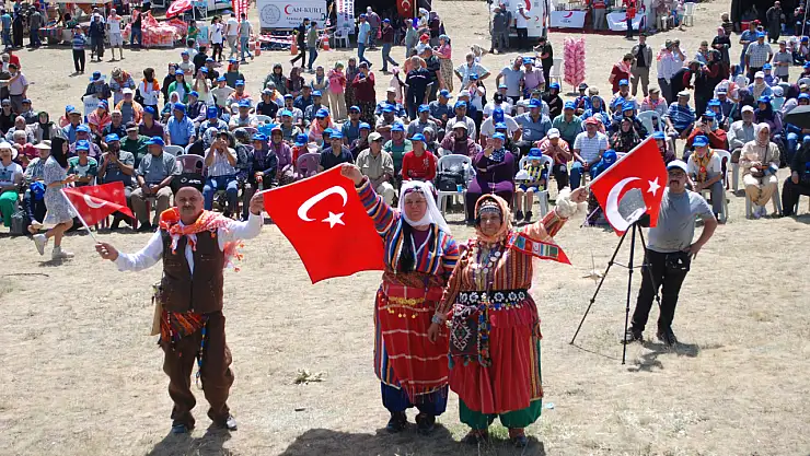 Yörükler Deveboynu yaylasındaki Türkmen şöleninde buluştu