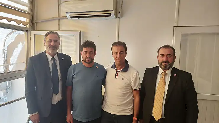 YRP'de bayrak değişimi