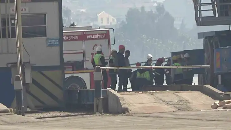 Yük gemisinde yangın