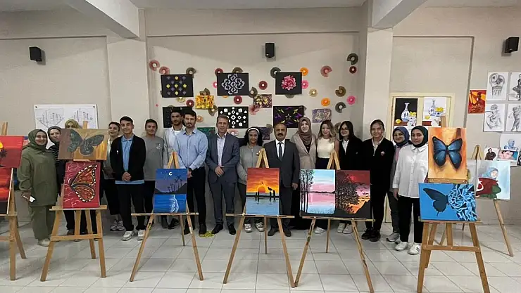 Yunak İnönü Ortaokulundan kermes ve sergi