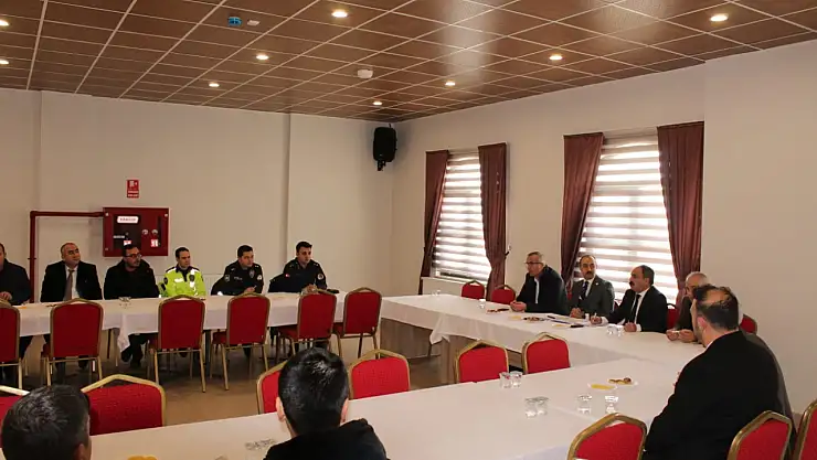 Yunak'ta Okul Güvenliği Toplantısı