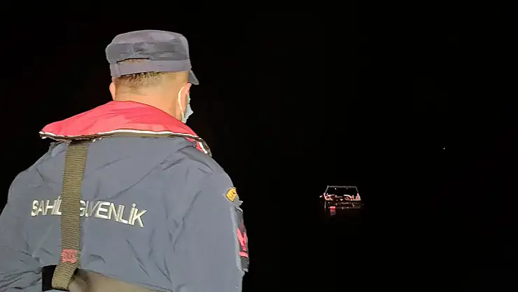 Yunanistan, 18'i çocuk 46 düzensiz göçmeni ölüme terk etti