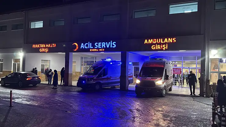 Yurtta kalan 53 öğrenci gıda zehirlenmesi şüphesiyle hastaneye başvurdu