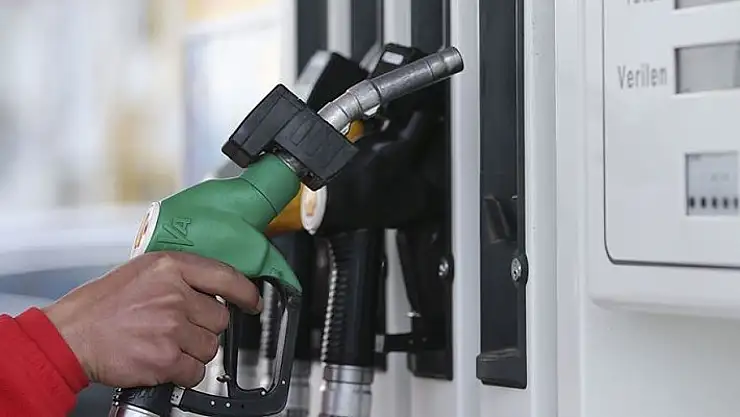 Zam geldi: Motorinin fiyatı 24 TL'yi aştı