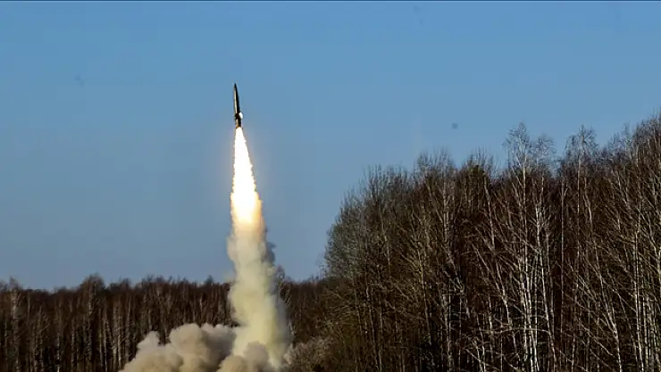 Zelenskiy, Ukrayna'ya NASAMS füze sistemlerinin ulaştığını duyurdu