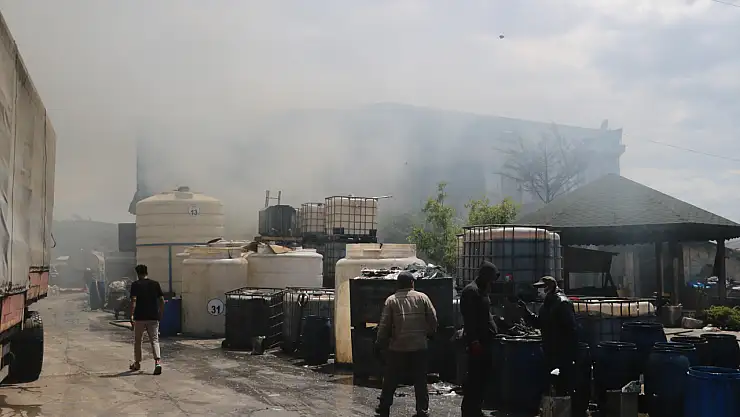 Zeytinyağı fabrikasında yangın çıktı