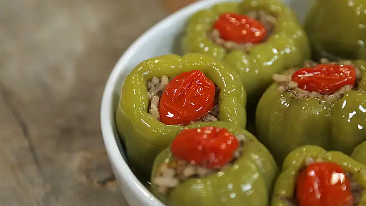 Zeytinyağlı dolma biberi yapmanın püf noktaları! İşte dikkat etmeniz gerekenler...