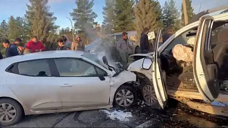 Zincirleme kazada 3 yaralı!