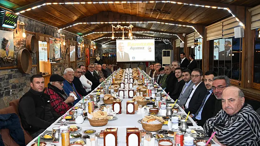 Başkan Ustaoğlu basınla bir araya geldi: 'Eleştirileriniz ve önerileriniz yol gösterici'