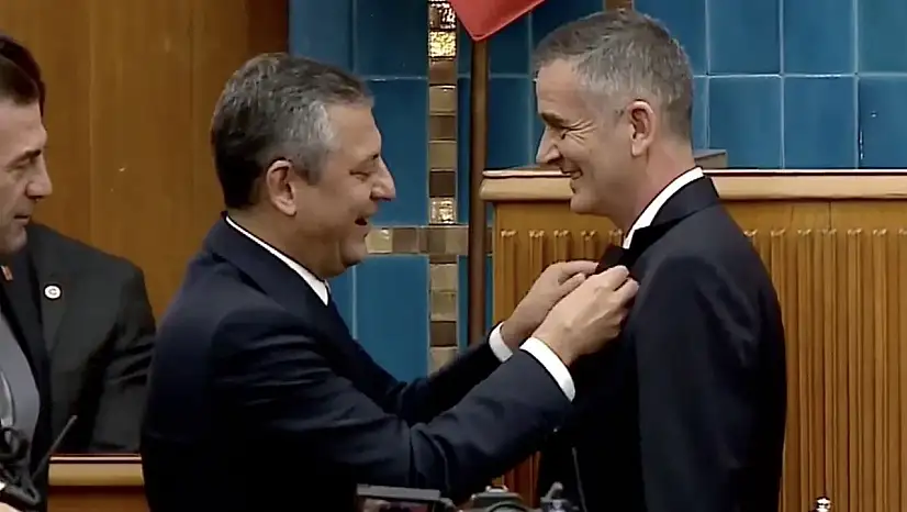 İYİ Parti'den ihraç edilen milletvekili Ümit Dikbayır CHP'ye katıldı