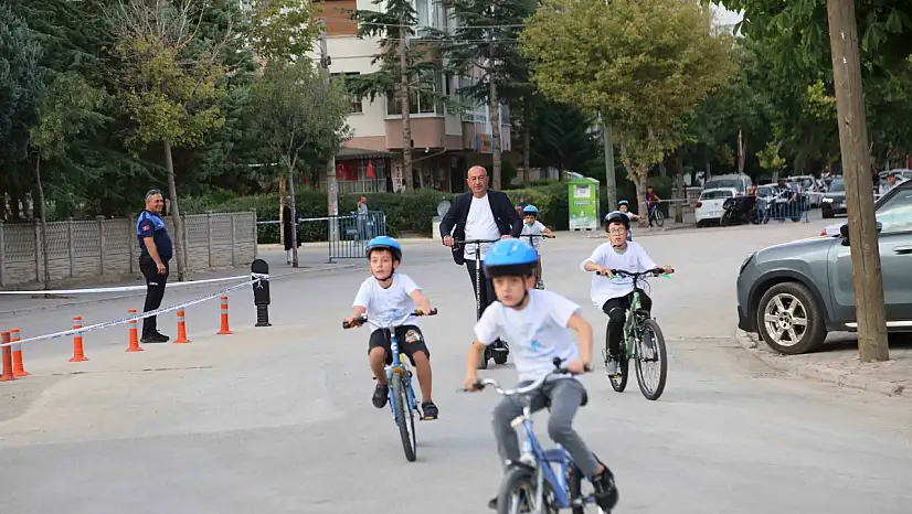 Konya'da çocukların bisiklet heyecanı mahalleleri sardı