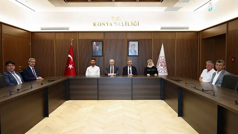 Konya'da hayırseverlerden eğitime destek: İmzalar Vali Akın huzurunda atıldı