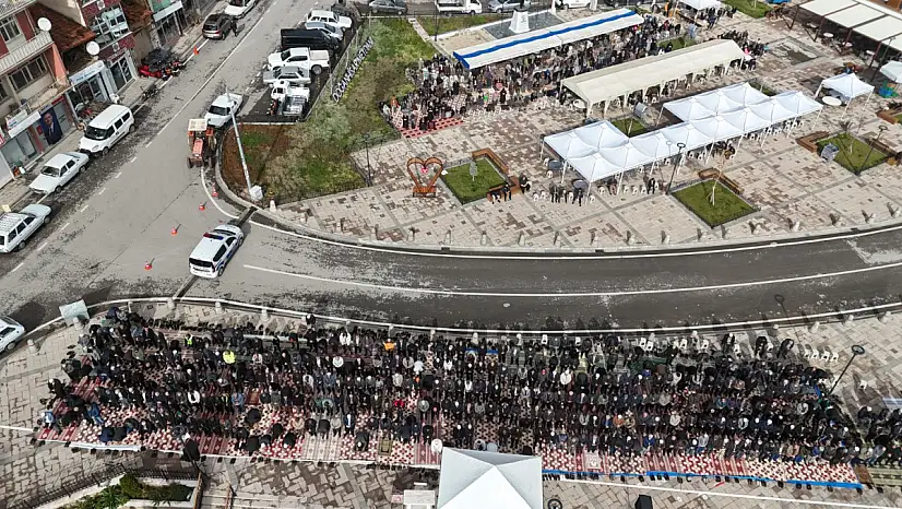 Konya'nın kurak topraklarına umut olmak için eller semaya uzandı