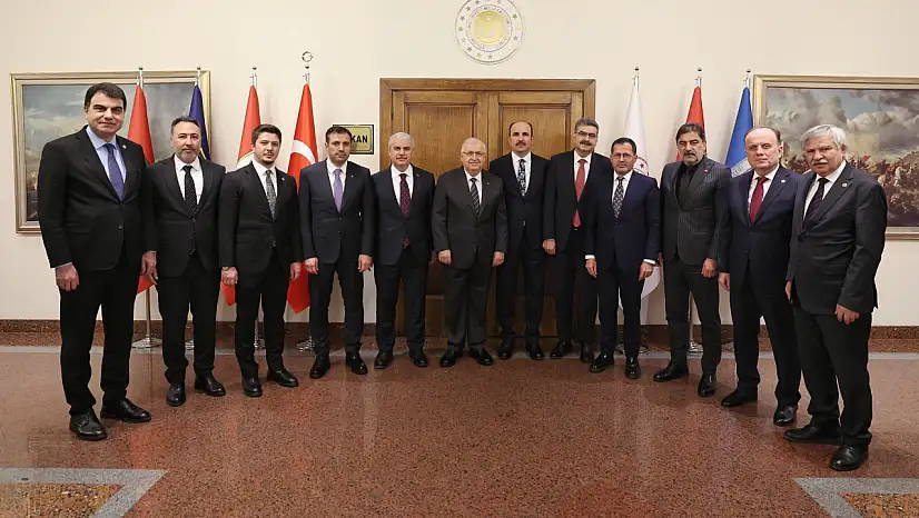 Konya protokolü Milli Savunma Bakanı Yaşar Güler'i ziyaret etti