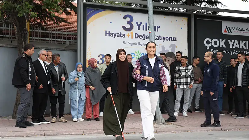 Konya Zabıtası sahaya farkındalıkla iniyor: Görme engelli vatandaşlardan özel eğitim