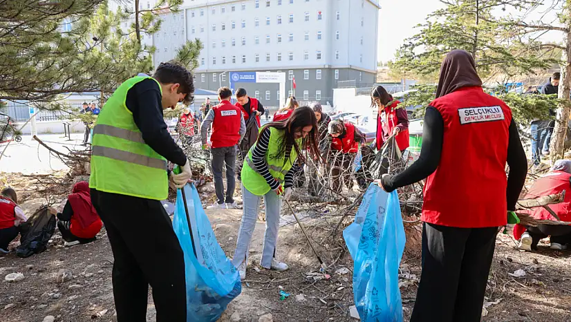 Selçuklu'da sıfır atık farkındalığı büyüyor: 16 mahallede temizlik etkinliği
