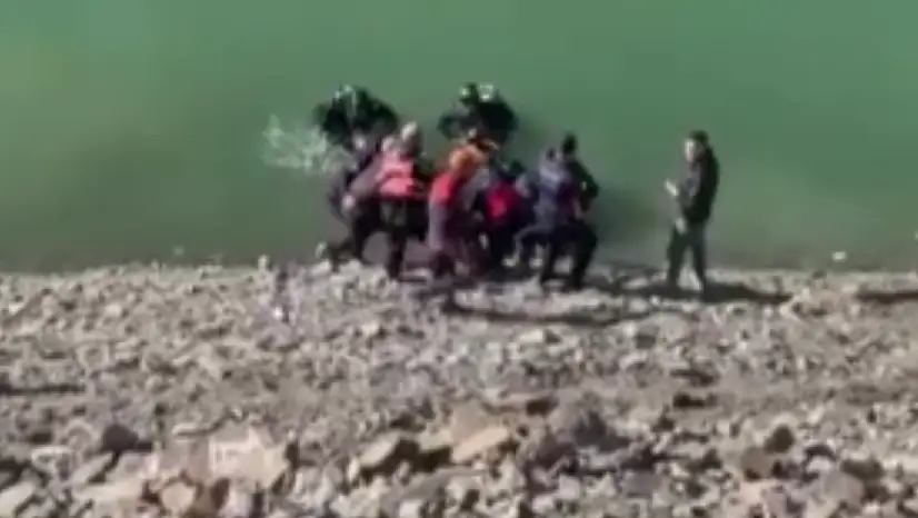 Sürücü kontrolü kaybetti: Araç baraja uçtu! 2 kişi hayatını kaybetti