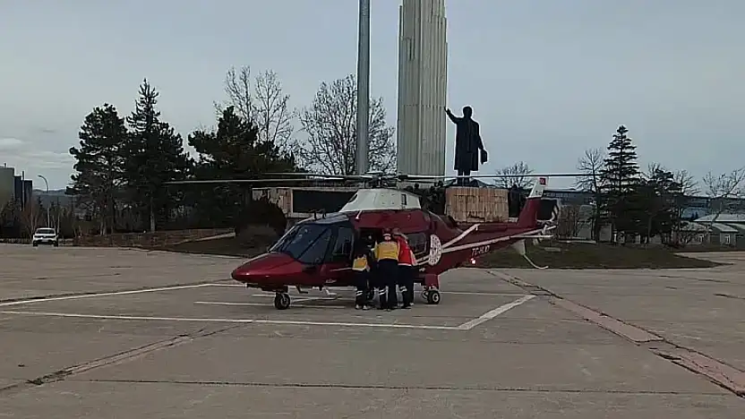 Kalp krizi geçiren sağlık personeli helikopterle Konya'ya sevk edildi