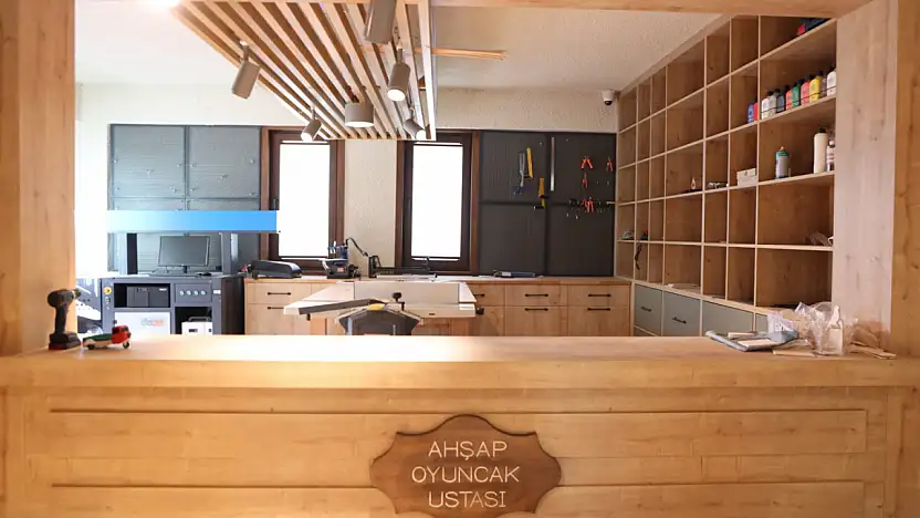 KOMEK'ten 'Ahşap oyuncak çocuk-ebeveyn atölyesi' etkinliği