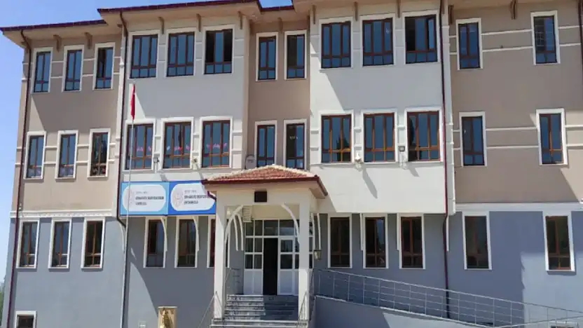 Konya'da görev yapan Melek öğretmenden kahreden haber!