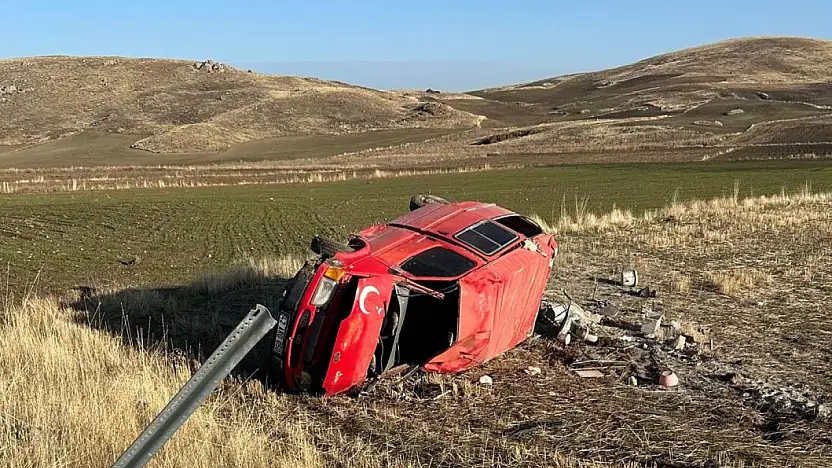 Konya'da işçi minibüsü şarampole devrildi: 6 yaralı