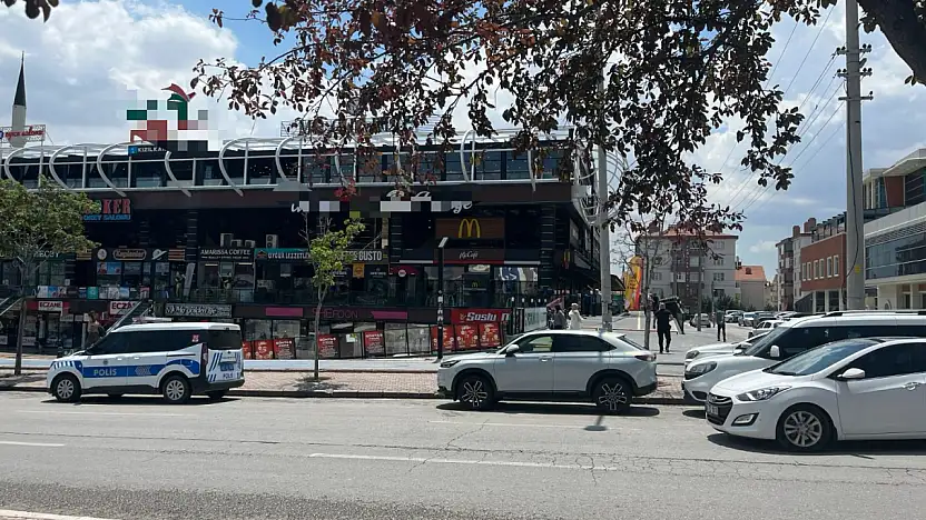Konya'da kafeye silahlı saldırı!