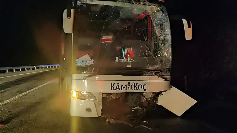 Konya'da yolcu otobüsü ile otomobil çarpıştı: Sürücüsü hayatını kaybetti