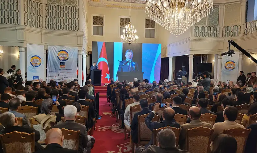 1 milyonluk gecede Konya rüzgarı! İstanbul'daki dev zirvede gözler o ikilideydi