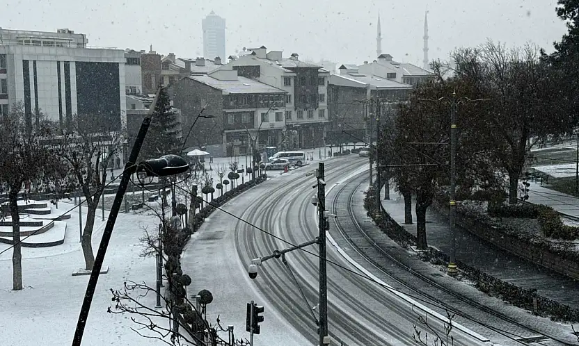 2026'nın ilk hediyesi: Konya'da özlenen kar bereketi