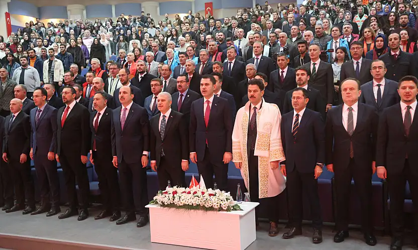 Bakan Murat Kurum'a Konya'dan vefa: Fahri doktora unvanı verildi!