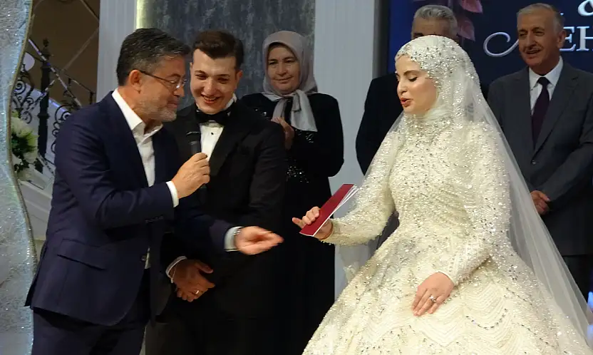 Bakan Yumaklı Konya'da genç çift için 'evet' dedi