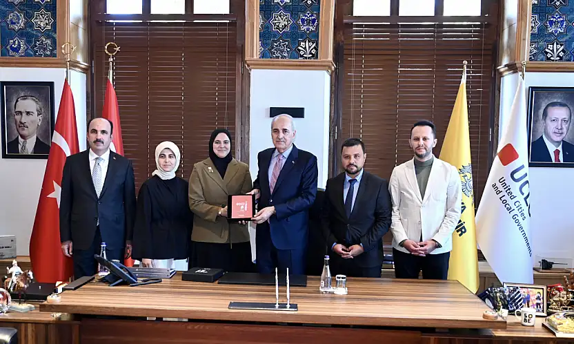 Filistin davasında Konya damgası: Meclis Başkanı Kurtulmuş gençleri tebrik etti