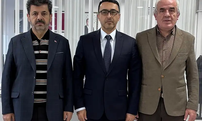 Hakimiyet Gazetesi'nden Basın İlan Kurumu Bölge Müdürü Parlak'a 'Hayırlı olsun' ziyareti