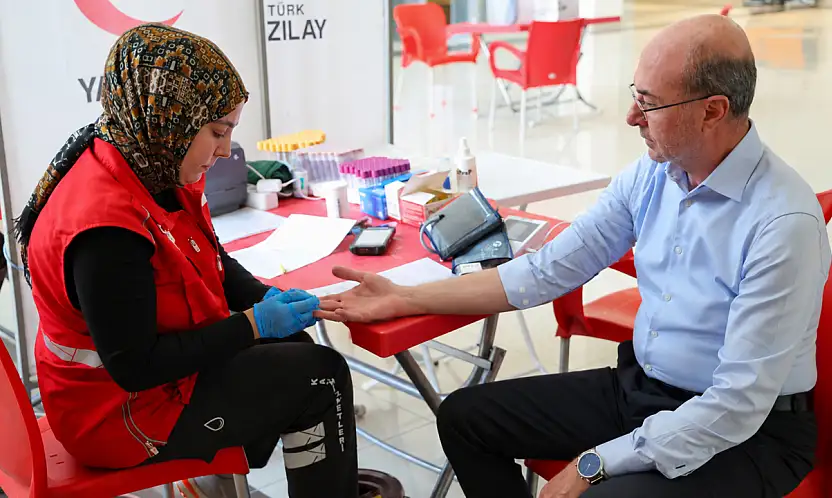 Herkes sıraya girdi, başkan da aralarındaydı: Konya'da dikkat çeken çağrı