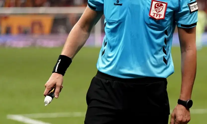 İlk maçta VAR'dan penaltı çalmıştı. O hakem 2.kez görevde.