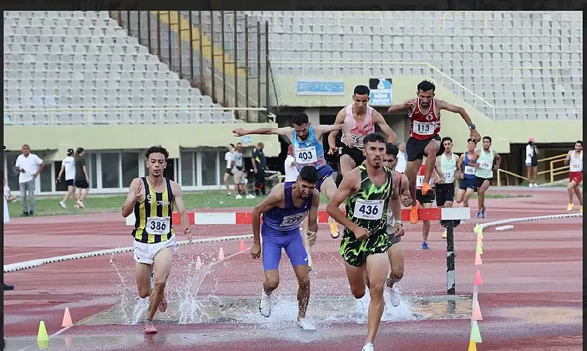 İzmir'de Konya rüzgarı: Büyükşehirli atletlerden 9 madalya!