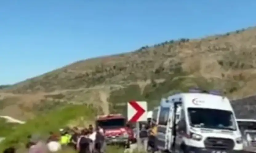 Konya Antalya yolunda kokrunç kaza: 5 ölü, 2 yaralı!