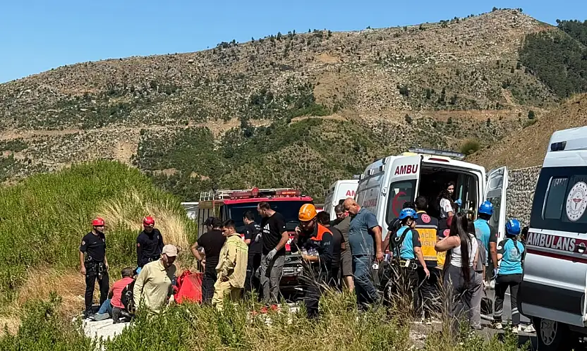 Konya Antalya yolunda korkunç kaza: 5 ölü, 2 yaralı!