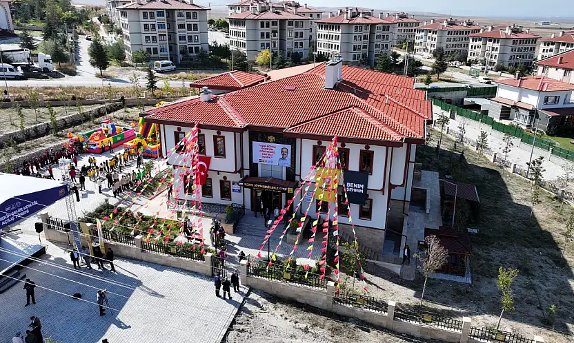 Konya'da 1,1 milyarlık yatırım hamlesi sürüyor: Altınekin Şehir Konağı dualarla açıldı