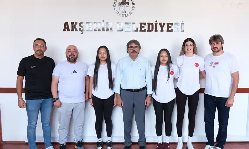 Konya'da 3 sporcu Dünya Şampiyonası için Çekya yolcusu