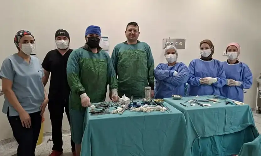 Konya'da 5 saatlik kritik ameliyat: Hastanın pankreasından çıkanlar şoke etti!
